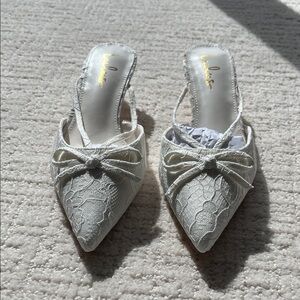 Lulu's Sarita Ivory White Lace Pointed-Toe Bow Slingback Mules